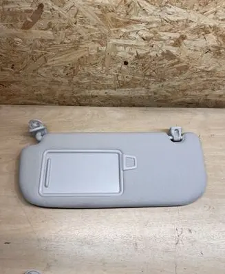 Sun visor