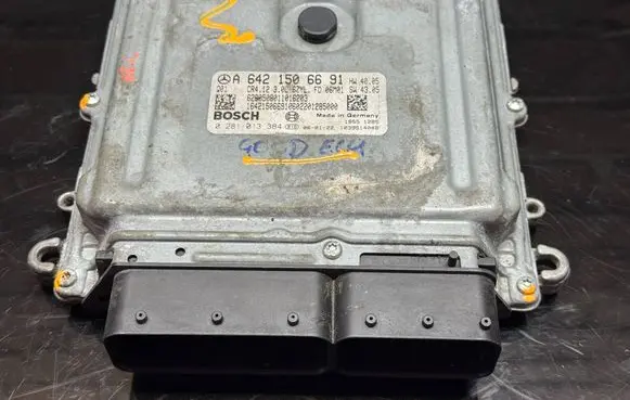 Mercedes-Benz Sprinter W906 Engine control unit/module A6421506691 0281013384