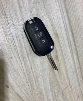 Peugeot Expert Ignition key/card 9810666677