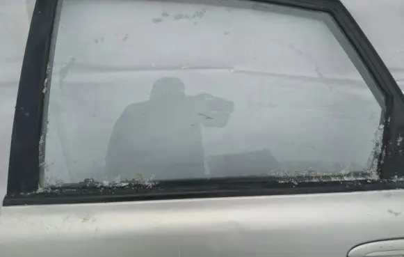 Mazda 626 Rear door window glass