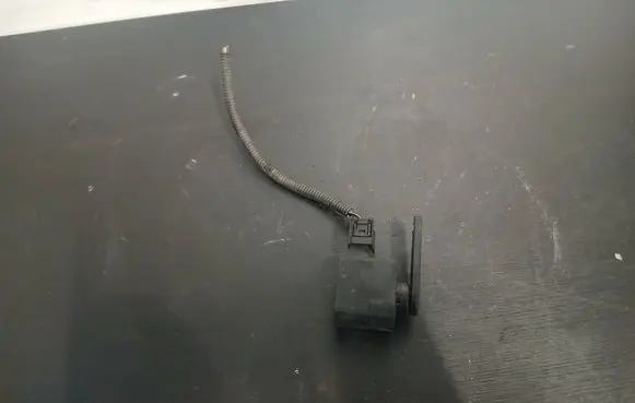 BMW 5 E60 E61 Headlight/headlamp level sensor 1093697