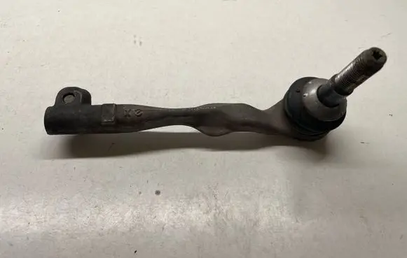 BMW 8 G15 Steering tie rod end 32106868687 6868687