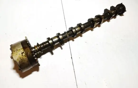 Mitsubishi Colt Camshaft 