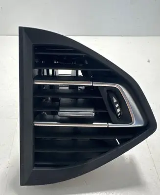Peugeot 308 Dash center air vent grill 96782700