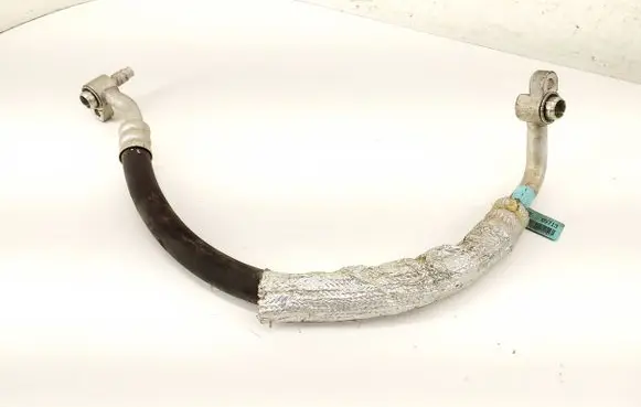 Jeep Grand Cherokee (WK) Air conditioning (A/C) pipe/hose 68161174AA