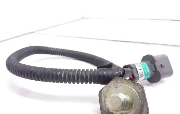 Mitsubishi Carisma Detonation knock sensor E1T15577
