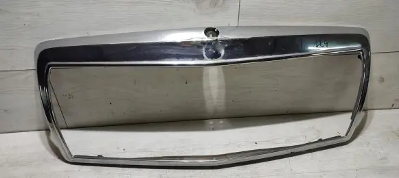 Mercedes-Benz E W124 Front bumper upper radiator grill 1248880223