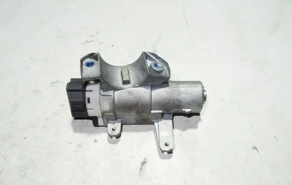 Volvo S80 Ignition lock 8626324