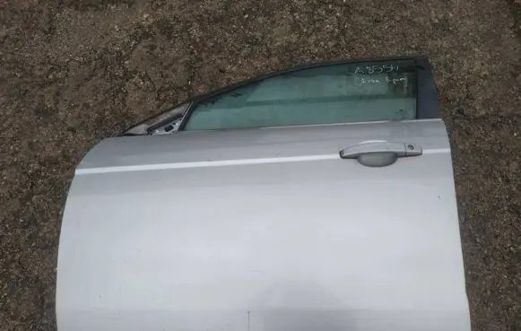 Chevrolet Epica Front door pilkos