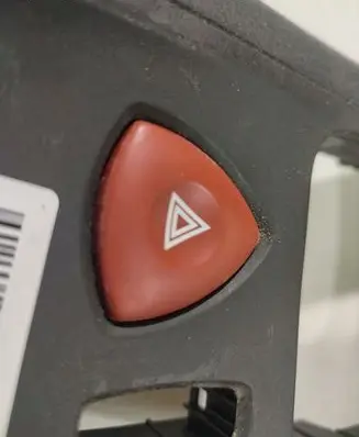Renault Laguna II Hazard light switch 