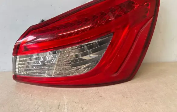 Rear/tail lights