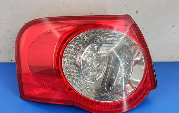 Volkswagen PASSAT B6 Rear/tail lights