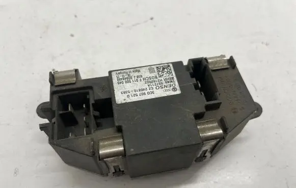Skoda Superb B8 (3V) Heater blower fan relay 3C0907521D
