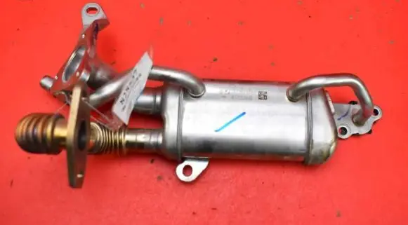 Mercedes-Benz Citan W415 EGR valve cooler 147357324R