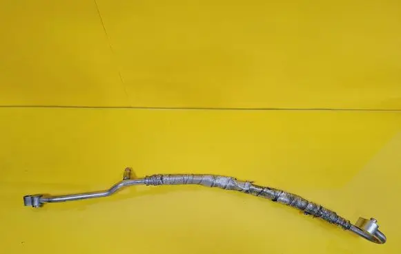 Volkswagen Polo IV 9N3 Air conditioning (A/C) pipe/hose 6Q0820721S