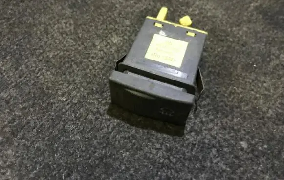 Audi A4 S4 B5 8D Fog light switch 4d0941563 nsll