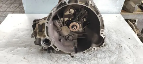 Ford Courier Manual 5 speed gearbox 96WT7F096DB
