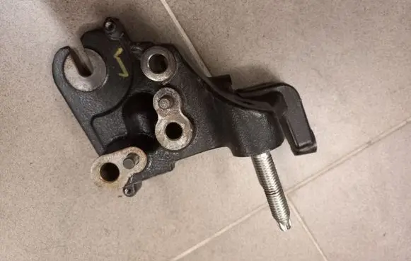 Peugeot 508 Engine mounting bracket DS7Q6030BD 5007