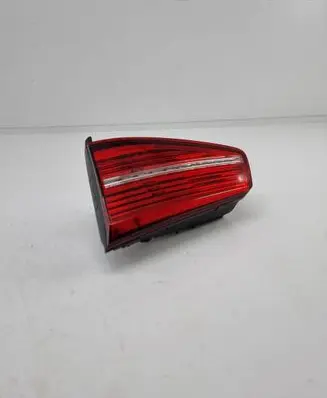 Volkswagen PASSAT B8 Tailgate rear/tail lights 3G9945308A