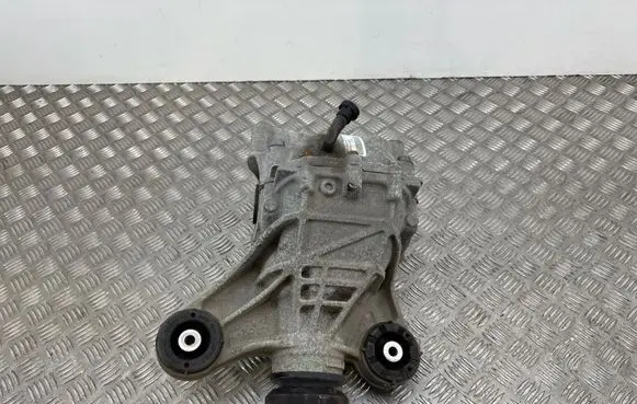 Jaguar XE Rear differential GX734A213FE
