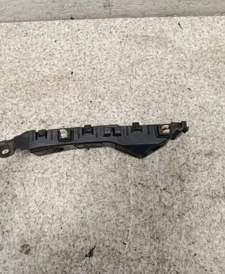 KIA Ceed Fender mounting bracket 86513Z000 8651517000