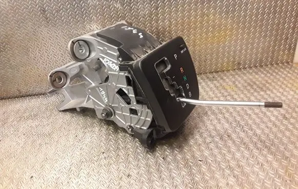 Lexus RX 330 - 350 - 400H Gear selector 