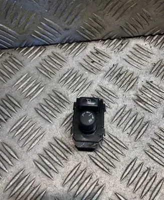 Subaru Legacy Wing mirror switch 83061AJ020