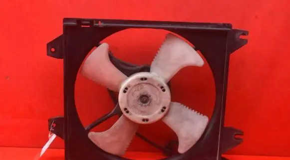 Mitsubishi Galant Electric radiator cooling fan MR270403