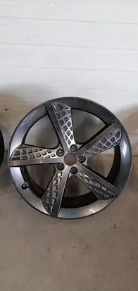 Hyundai Genesis R17 alloy rim 