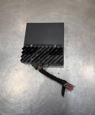 BMW 3 E92 E93 Sound amplifier 9143162 007786 532230820