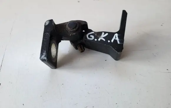 Skoda Superb B8 (3V) Rear door lower hinge 8X0831403E