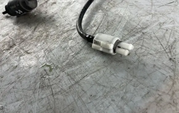 Mercedes-Benz Vito Viano W639 Windscreen/windshield washer pump A0008605826