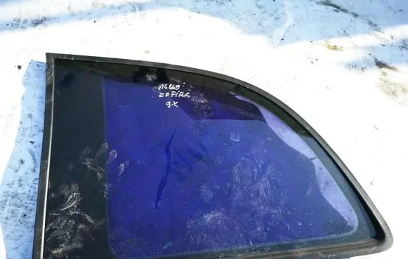 Opel Zafira A Rear side window