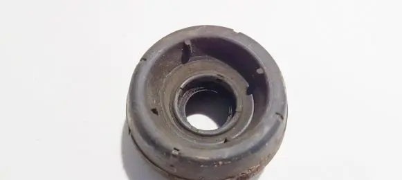 Skoda Octavia Mk1 (1U) Coil spring mount 1j0412331c el058-9096b