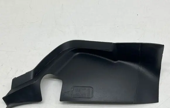 Volvo S90, V90 Rear/tail light trim molding 