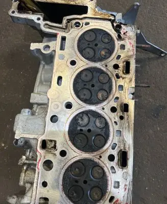 Mini Cooper Coupe R58 Engine head 781260803
