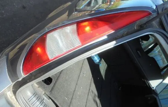 Rear/tail lights