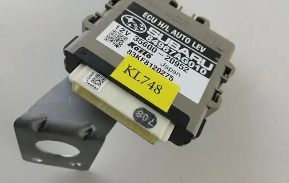 Subaru Outback Light module LCM 84967AG010 KL748