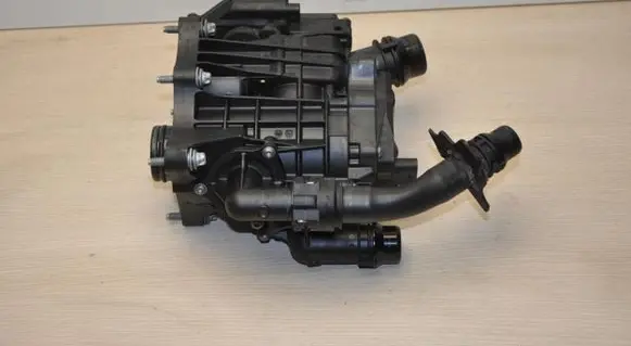 BMW 3 G20 G21 Thermostat/thermostat housing 8642560