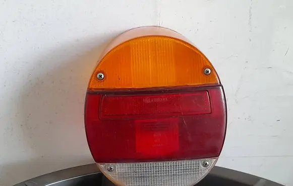 Volkswagen Beetle 1303 Tail light lenses 339R7