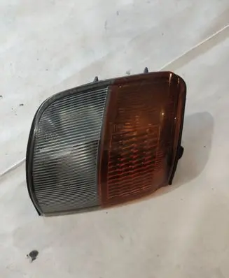 Mitsubishi Pajero Front indicator light
