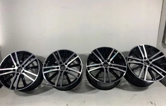 Porsche Panamera (971) R20 alloy rim 