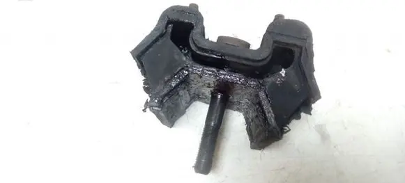 Mercedes-Benz ML W163 Engine mount bracket