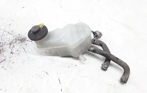 Toyota Avensis Verso Brake fluid reservoir 13231140260