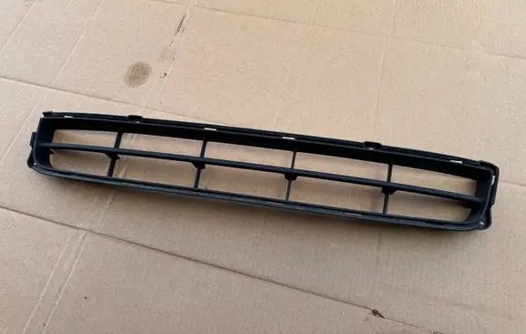 Suzuki SX4 Front bumper lower grill 71721-55KA