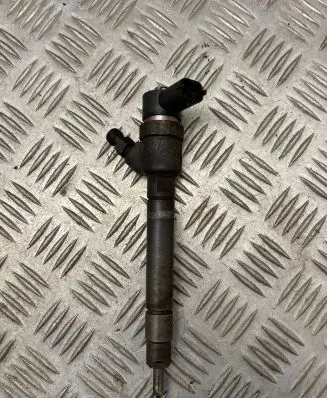 Volvo S80 Fuel injector 0445110251 30750283