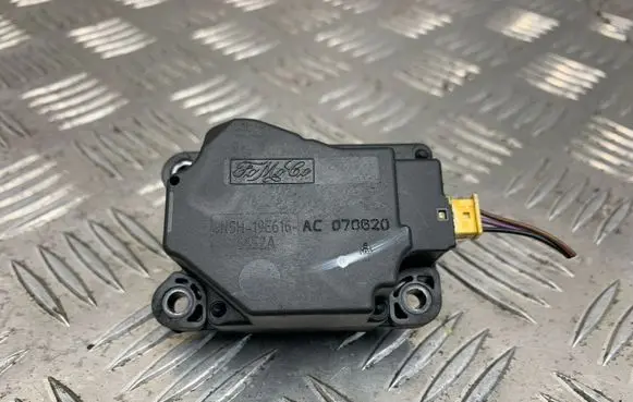 Volvo V50 Air flap motor/actuator 6652A