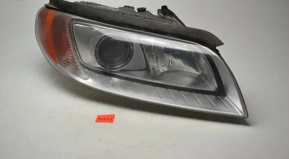 Volvo XC70 Headlight/headlamp 31214348 6333200001