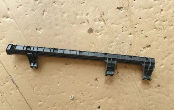 Iveco Daily 6th gen Door glass rail 5801256576
