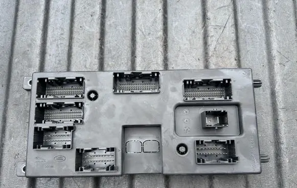 Land Rover Discovery 5 Central body control module HPLA14F041BG 586914F11 4819110480